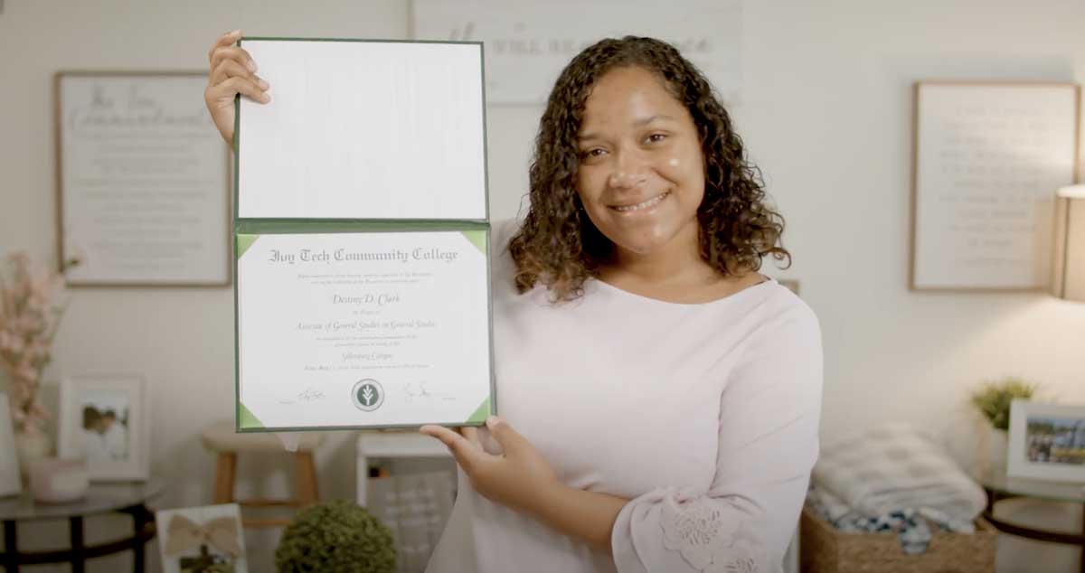 Featured image for “Family Scholar House partners with Ivy Tech Community College”